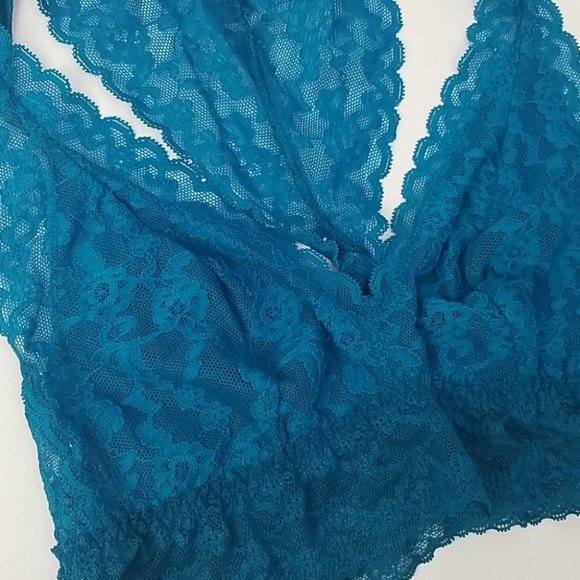 Victoria Secret Racerrback Lace Bralette - Picture 2 of 5